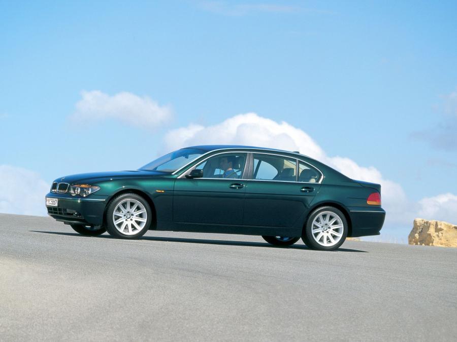  BMW 7-Series Long 2001 года  (фото 4 из 8)